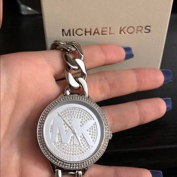MICHAEL KORS WOMENS WATCH - Picture 3 of 3
